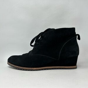 SUSINA Reid Sz 9M Black Suede Leather Comfort Wedge Lace-Up Ankle Bootie